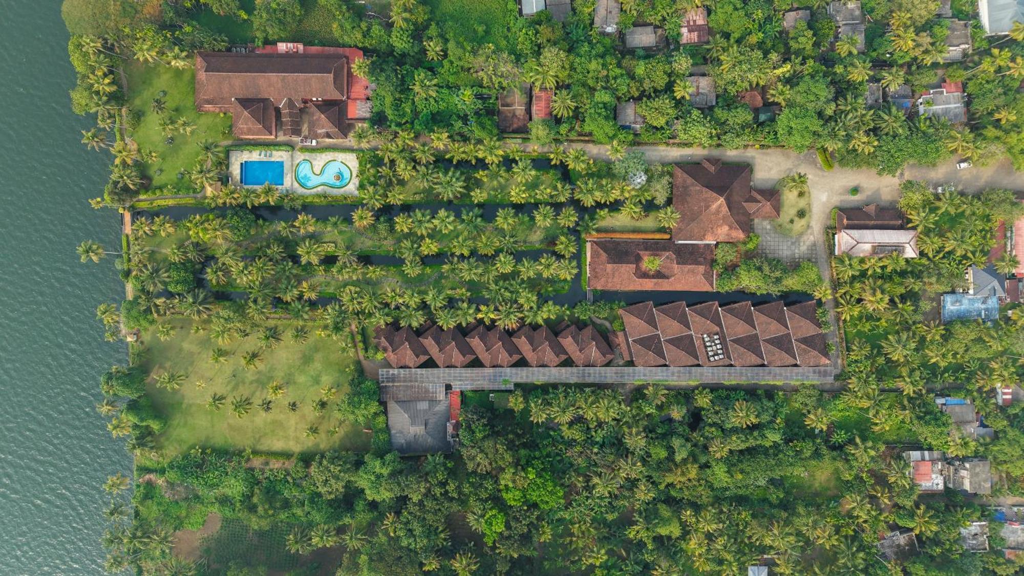 湖歌度假村 库玛拉孔 外观 照片