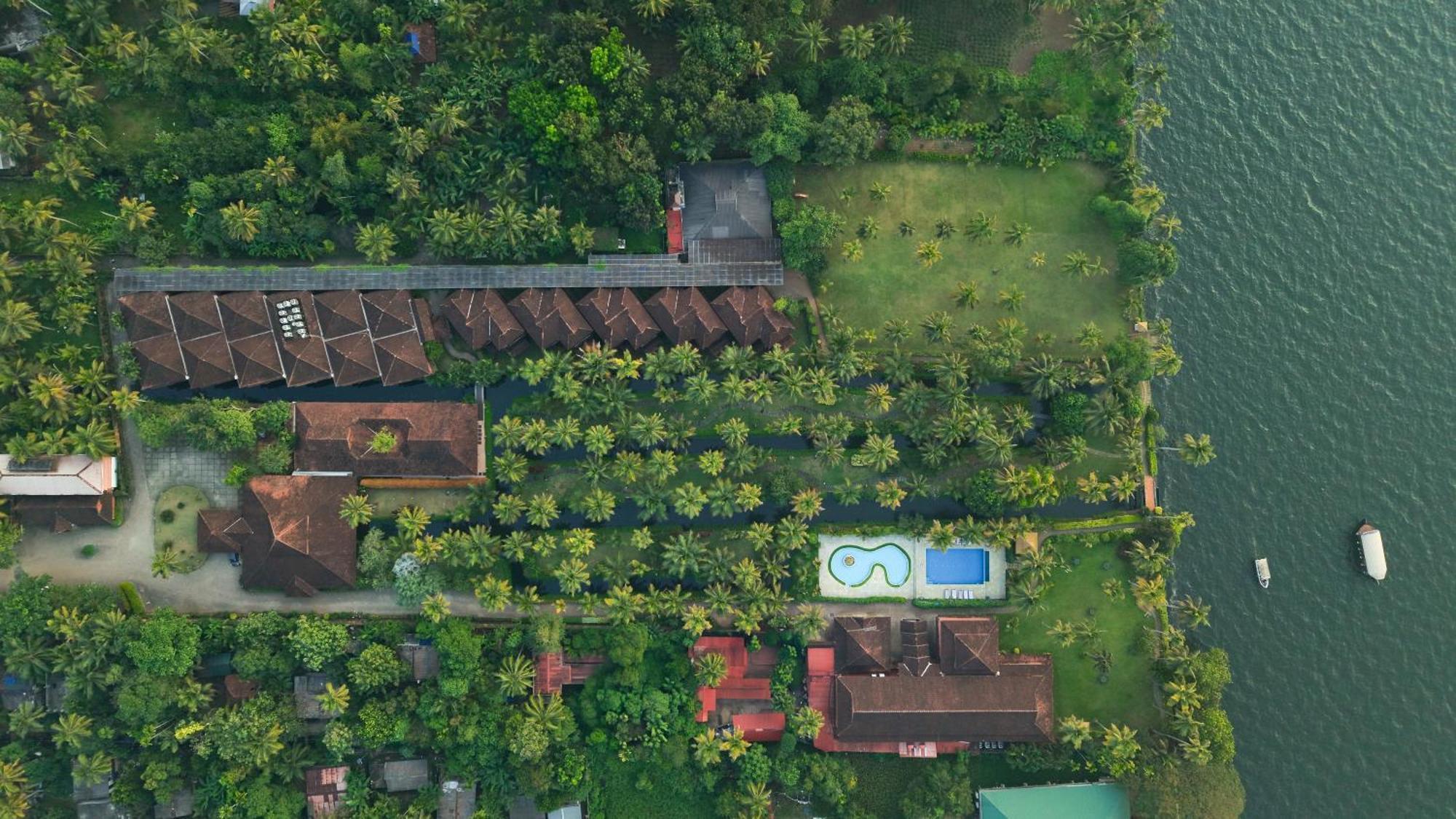 湖歌度假村 库玛拉孔 外观 照片